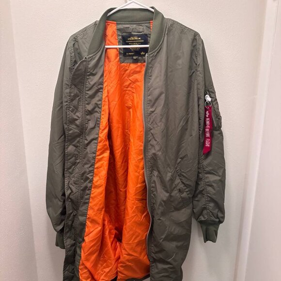 Alpha Industries L2B Long Bomber Jacket Medium Sage Green Streetwear New - Picture 15 of 16